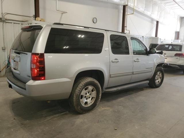 Photo 2 VIN: 1GNSKJE3XBR361740 - CHEVROLET SUBURBAN K 