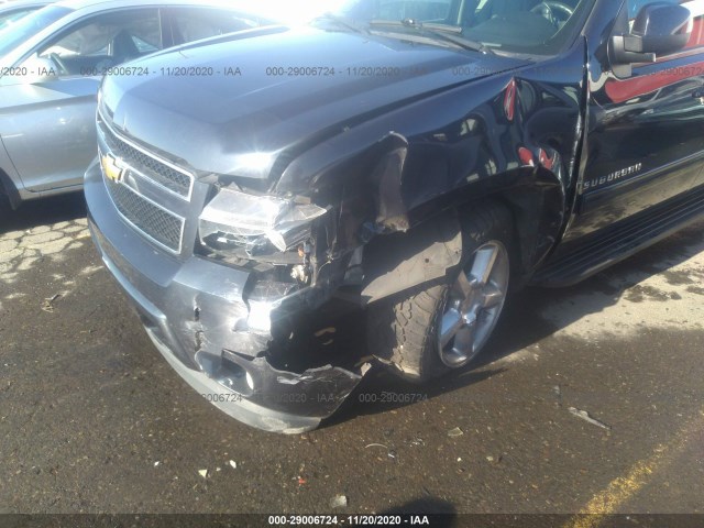 Photo 5 VIN: 1GNSKJE70DR194116 - CHEVROLET SUBURBAN 