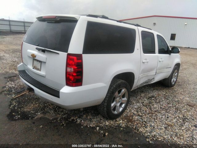 Photo 3 VIN: 1GNSKJE70DR322872 - CHEVROLET SUBURBAN 