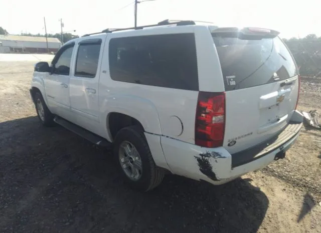 Photo 2 VIN: 1GNSKJE70DR330180 - CHEVROLET SUBURBAN 