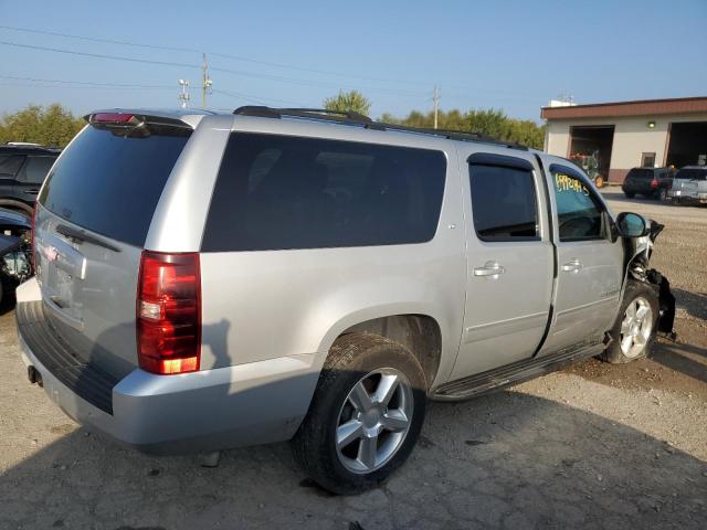 Photo 2 VIN: 1GNSKJE70ER149761 - CHEVROLET SUBURBAN 