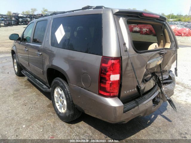 Photo 2 VIN: 1GNSKJE71CR140208 - CHEVROLET SUBURBAN 1500 