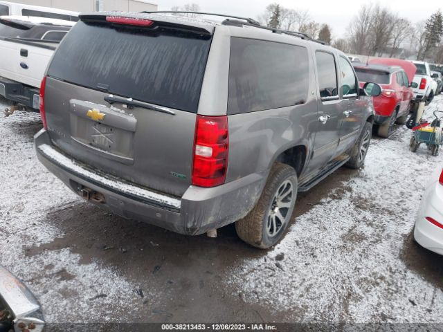 Photo 3 VIN: 1GNSKJE72CR207205 - CHEVROLET SUBURBAN 1500 