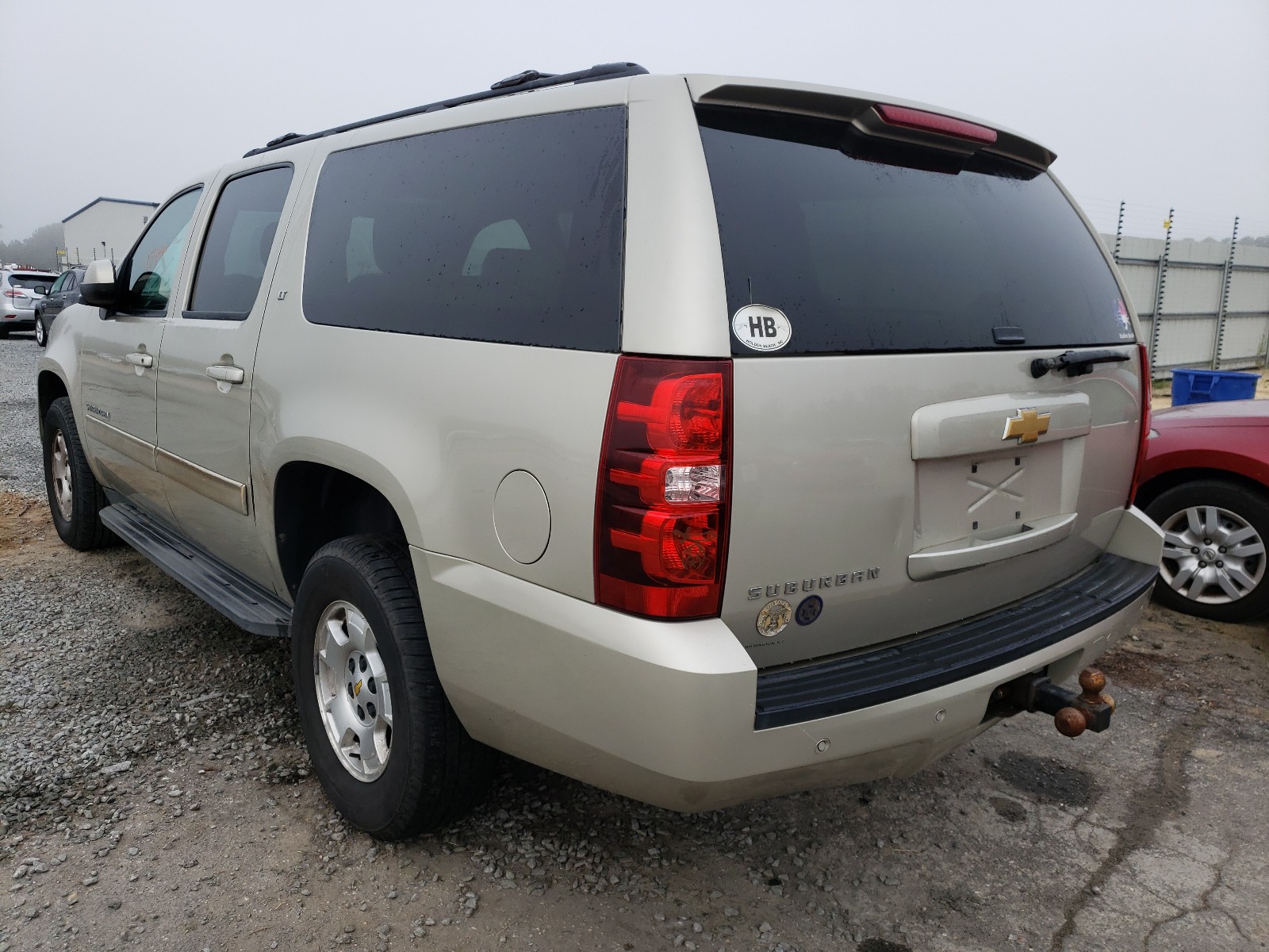 Photo 2 VIN: 1GNSKJE72DR269074 - CHEVROLET SUBURBAN 