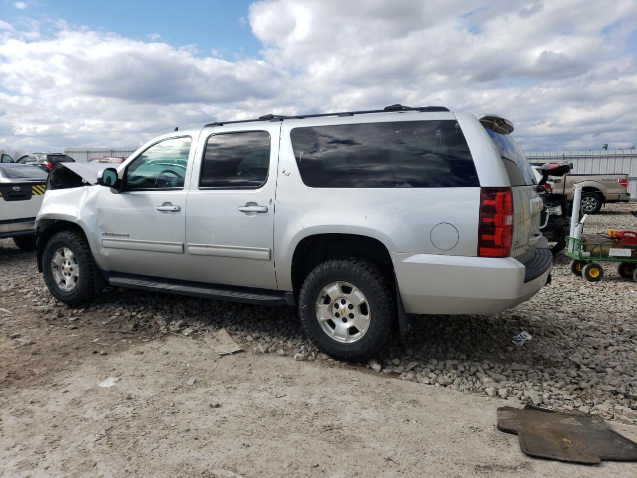 Photo 1 VIN: 1GNSKJE73CR163330 - CHEVROLET SUBURBAN 