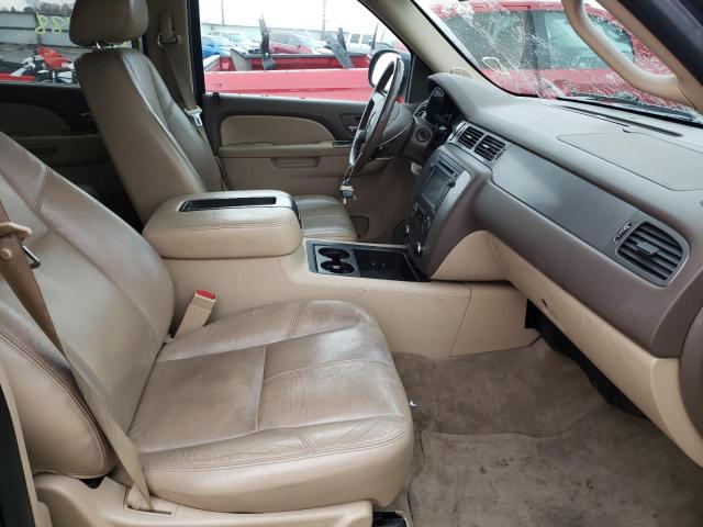 Photo 4 VIN: 1GNSKJE73CR220156 - CHEVROLET SUBURBAN K 