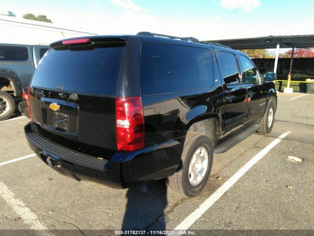 Photo 3 VIN: 1GNSKJE73DR359592 - CHEVROLET SUBURBAN 