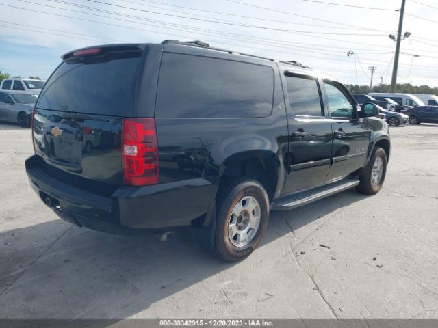 Photo 3 VIN: 1GNSKJE73ER131447 - CHEVROLET SUBURBAN 