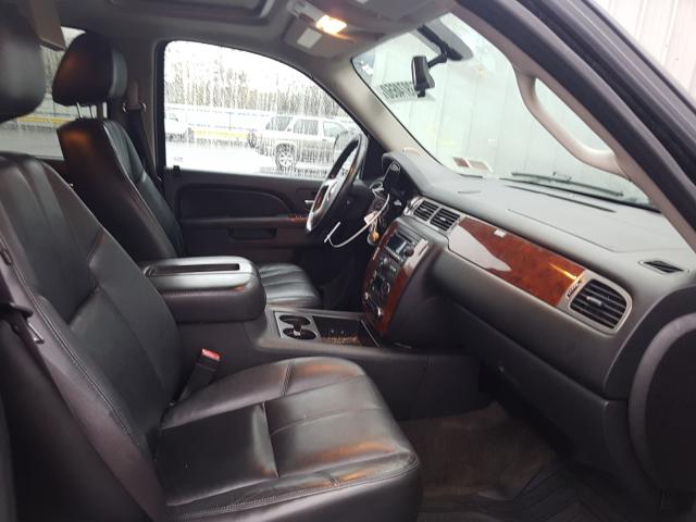 Photo 4 VIN: 1GNSKJE74CR111365 - CHEVROLET SUBURBAN K 