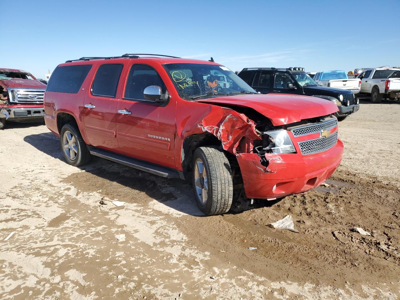 Photo 3 VIN: 1GNSKJE74DR155237 - CHEVROLET SUBURBAN 