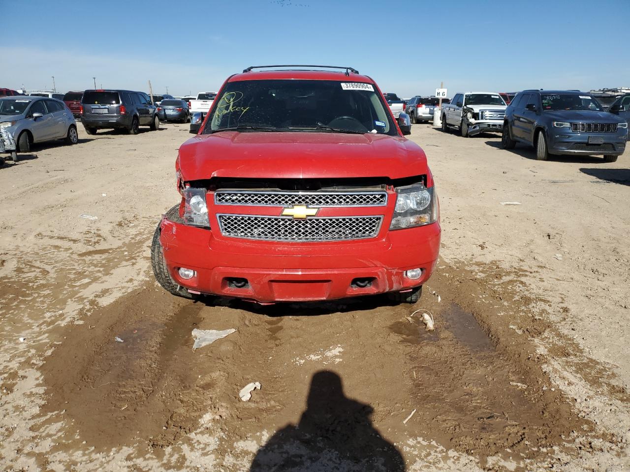 Photo 4 VIN: 1GNSKJE74DR155237 - CHEVROLET SUBURBAN 