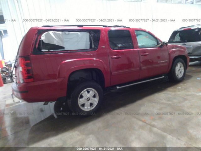 Photo 3 VIN: 1GNSKJE74DR334877 - CHEVROLET SUBURBAN 