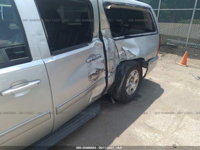 Photo 5 VIN: 1GNSKJE75DR349842 - CHEVROLET SUBURBAN 