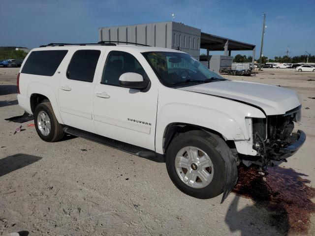 Photo 3 VIN: 1GNSKJE77ER180764 - CHEVROLET SUBURBAN 