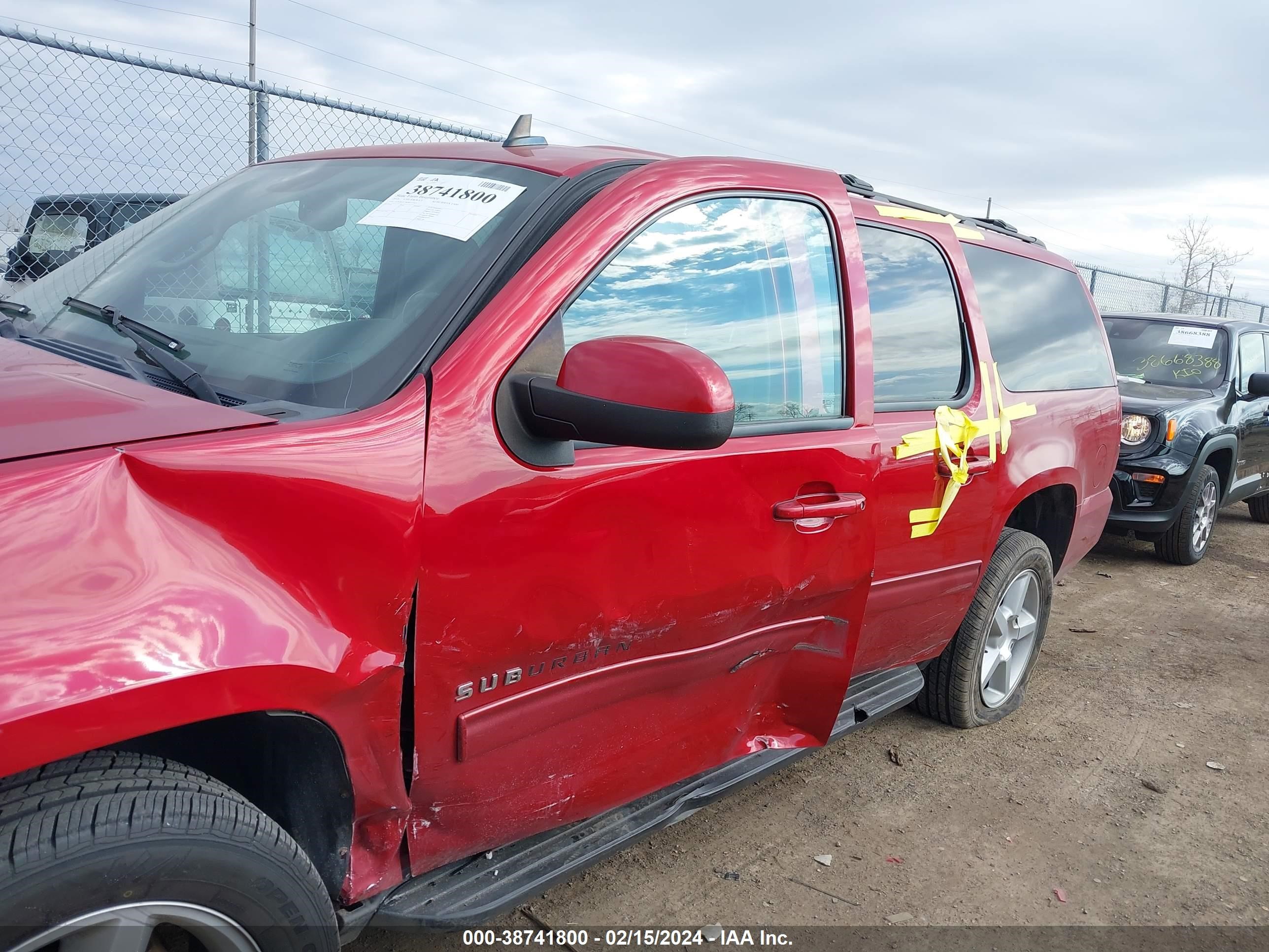 Photo 5 VIN: 1GNSKJE78DR377523 - CHEVROLET EXPRESS 