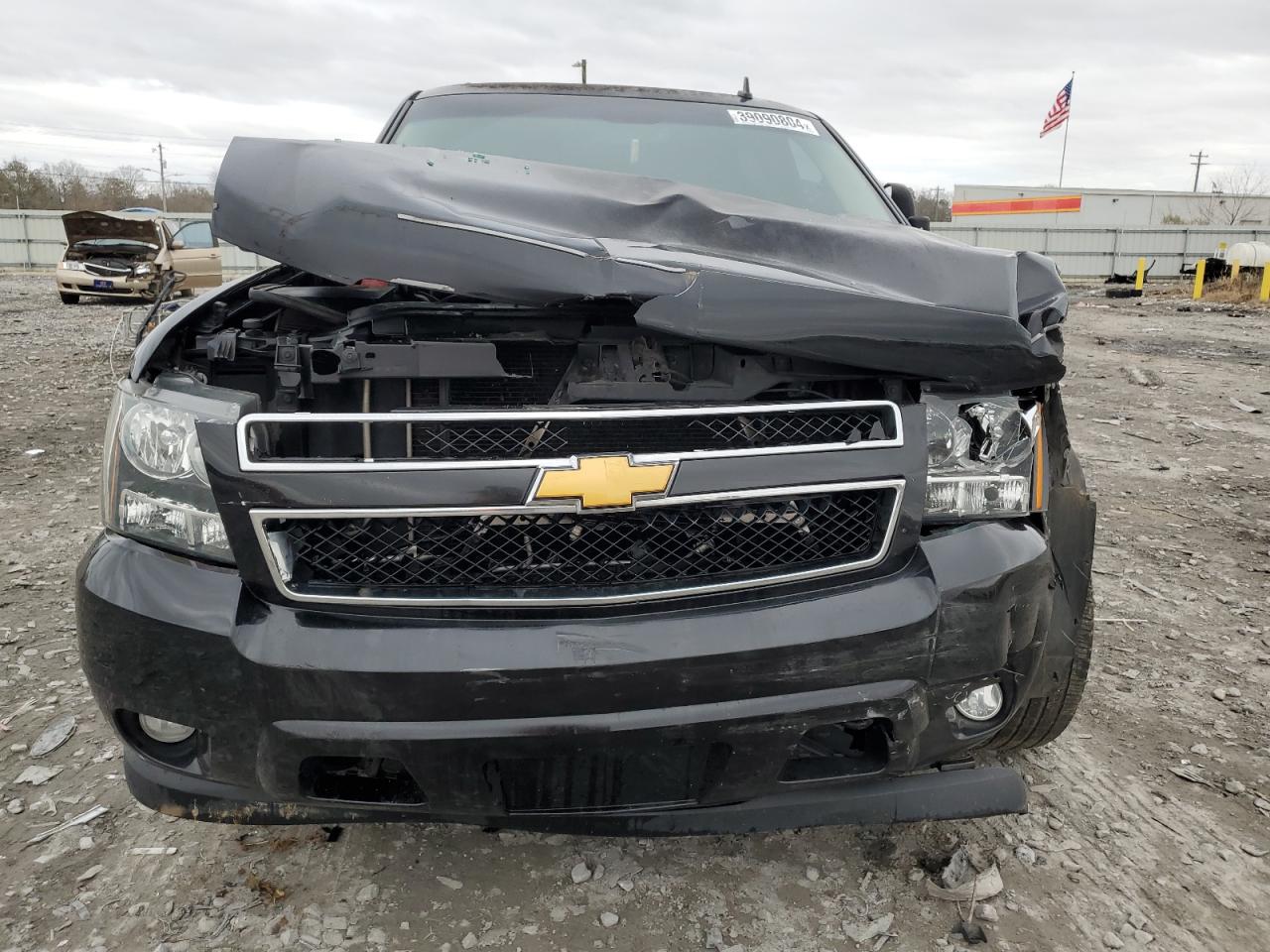 Photo 4 VIN: 1GNSKJE78ER206868 - CHEVROLET SUBURBAN 