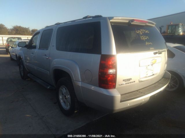 Photo 2 VIN: 1GNSKJE79CR149030 - CHEVROLET SUBURBAN 