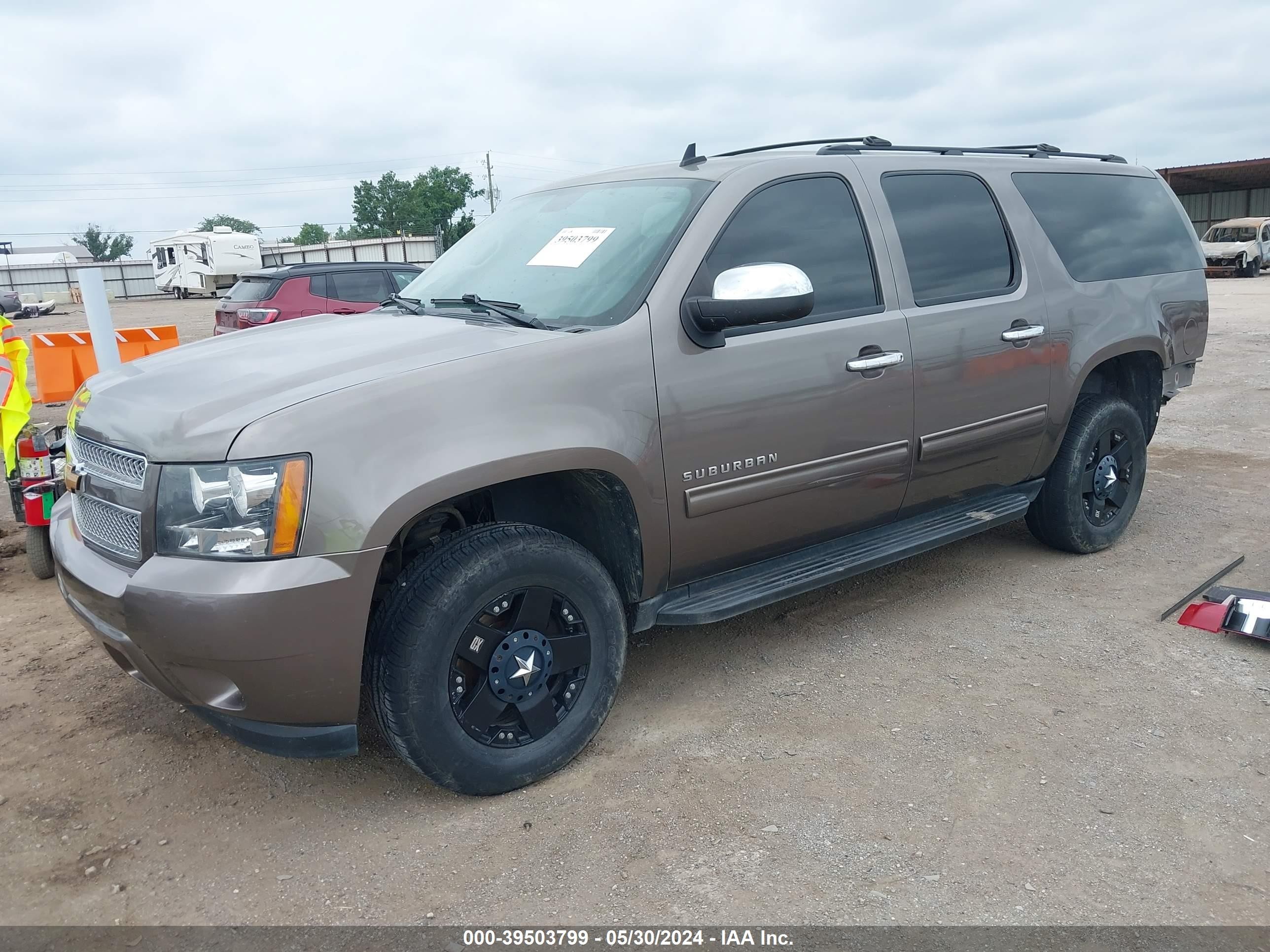 Photo 1 VIN: 1GNSKJE79CR169908 - CHEVROLET SUBURBAN 