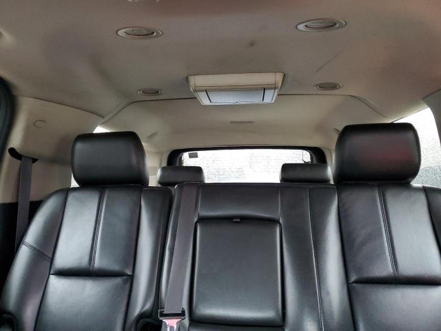 Photo 9 VIN: 1GNSKJE79DR229896 - CHEVROLET SUBURBAN 