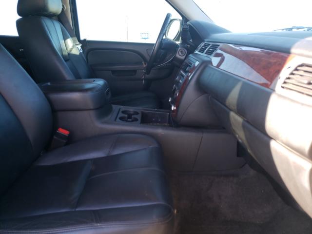 Photo 4 VIN: 1GNSKJE79DR341775 - CHEVROLET SUBURBAN K 