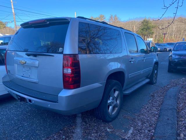 Photo 3 VIN: 1GNSKJE7XDR143366 - CHEVROLET SUBURBAN 