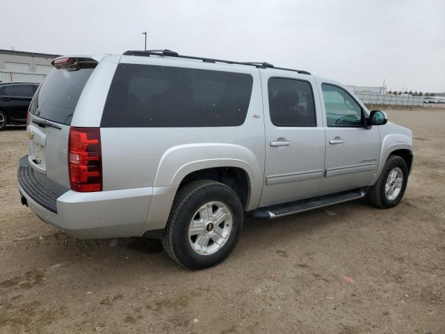 Photo 2 VIN: 1GNSKJE7XDR324435 - CHEVROLET SUBURBAN 