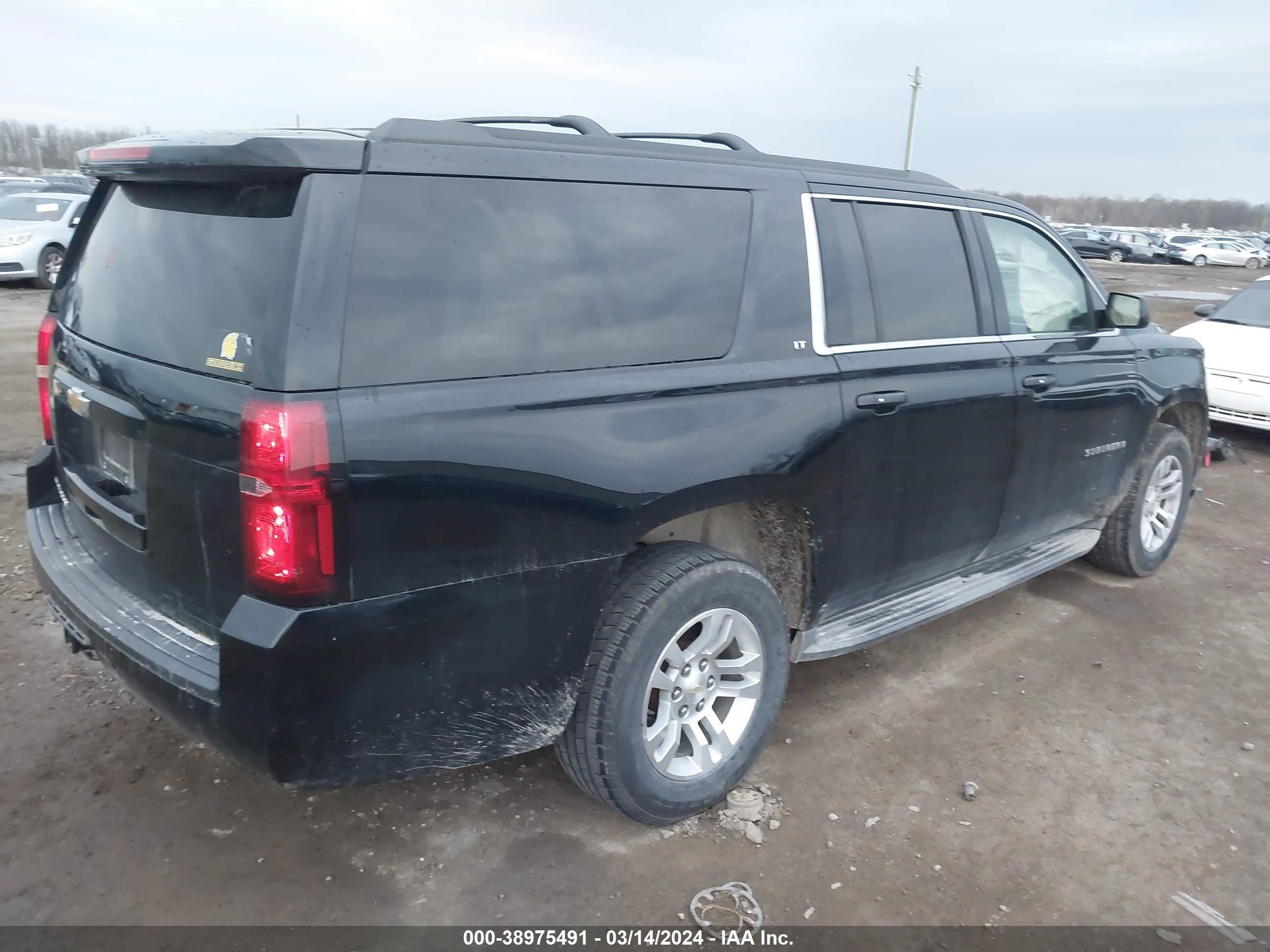 Photo 3 VIN: 1GNSKJKC0FR504771 - CHEVROLET SUBURBAN 1500 