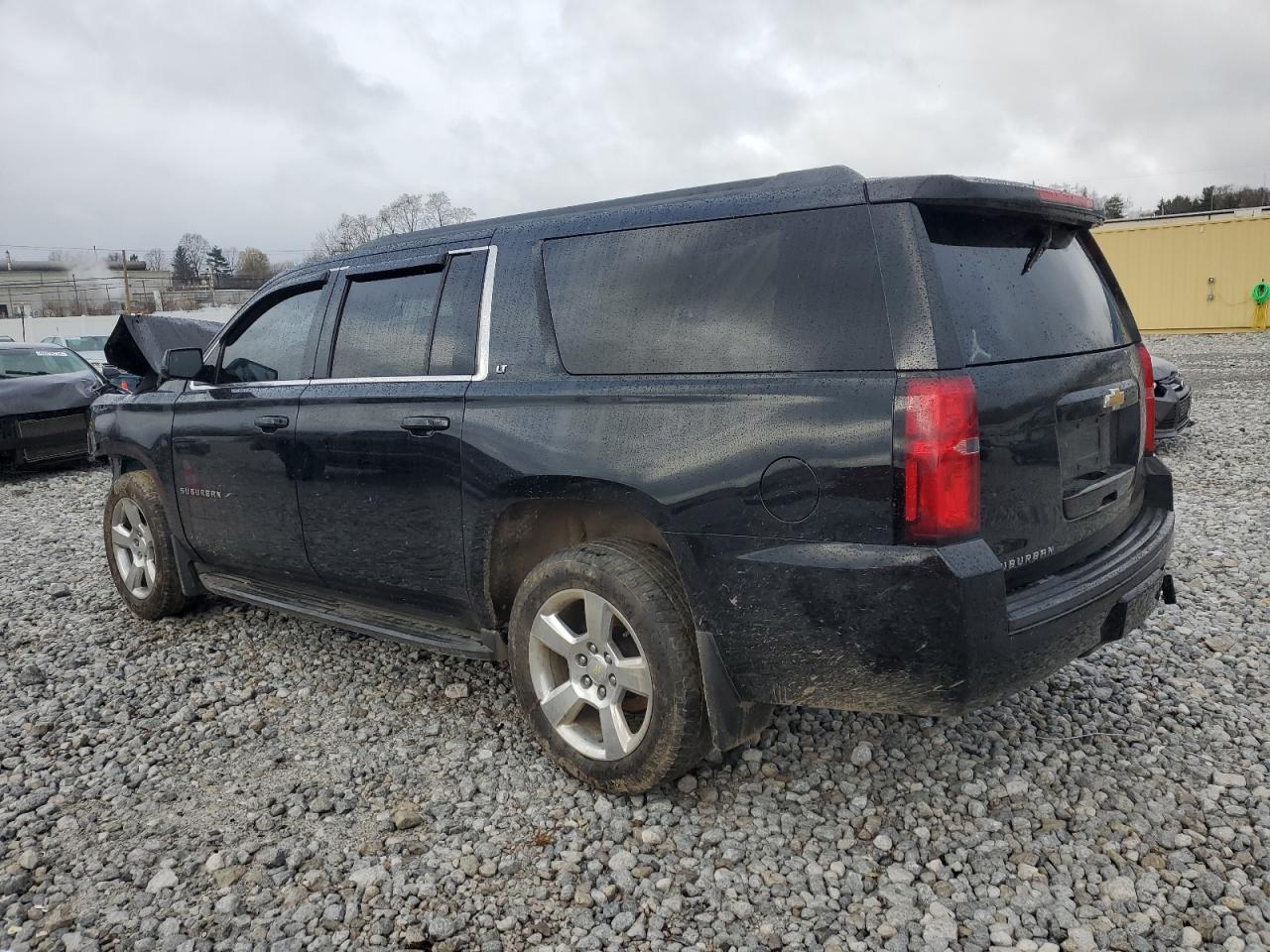 Photo 1 VIN: 1GNSKJKC1FR307530 - CHEVROLET SUBURBAN 