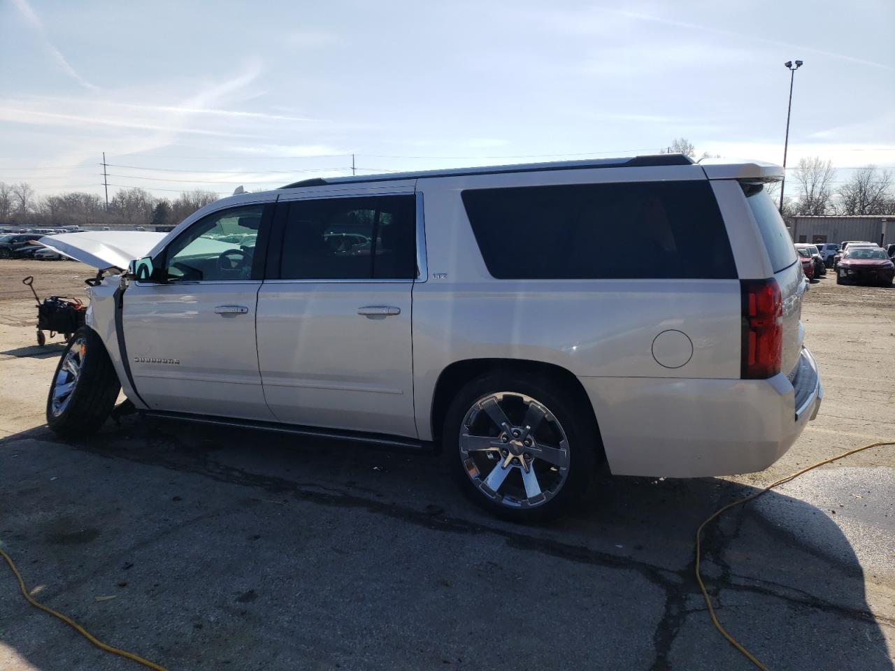 Photo 1 VIN: 1GNSKJKC1GR359130 - CHEVROLET SUBURBAN 