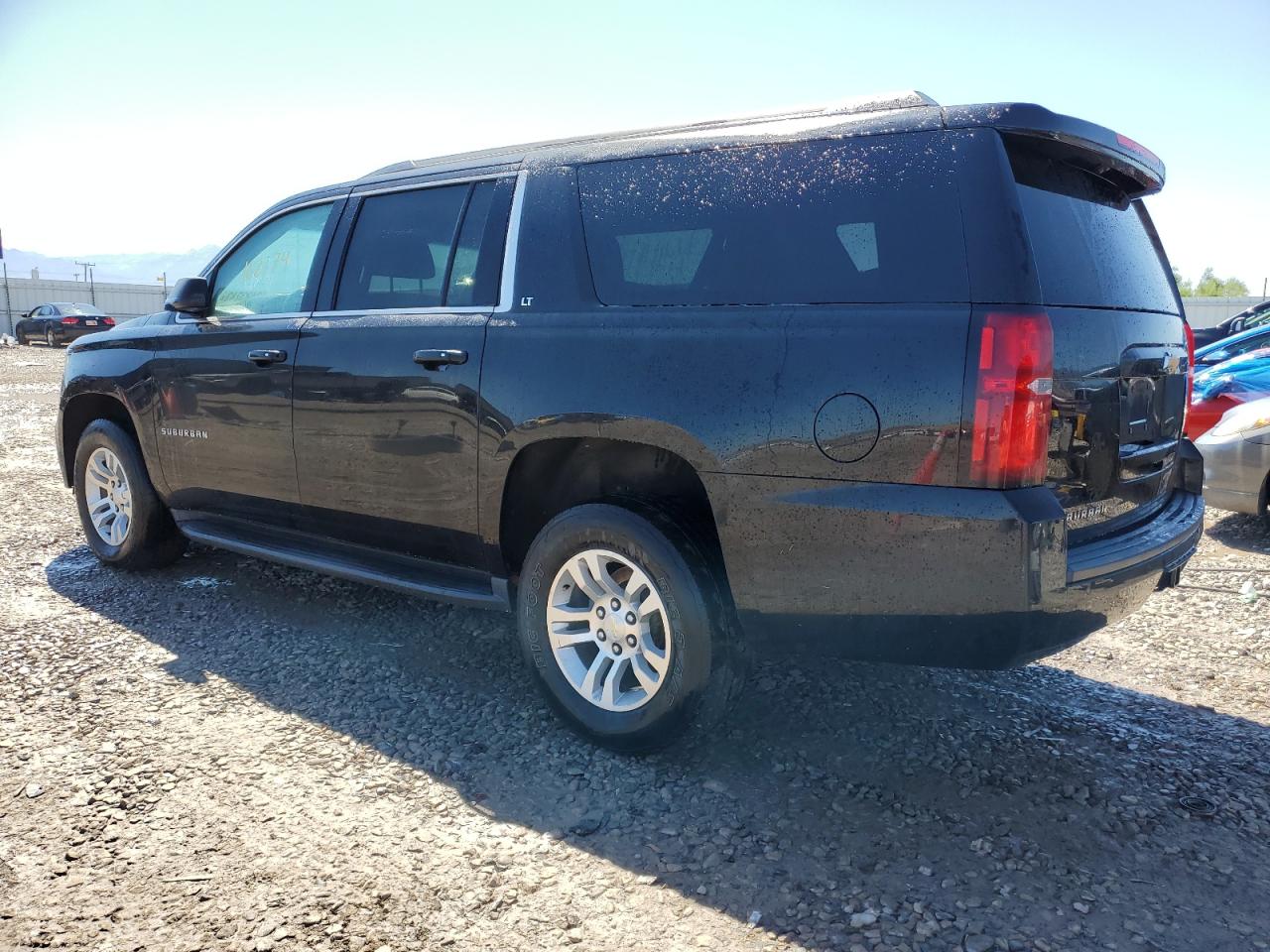 Photo 1 VIN: 1GNSKJKC2FR689194 - CHEVROLET SUBURBAN 