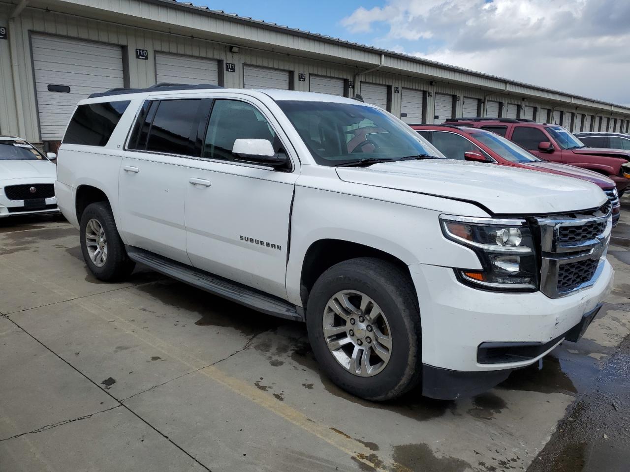 Photo 3 VIN: 1GNSKJKC3FR261599 - CHEVROLET SUBURBAN 