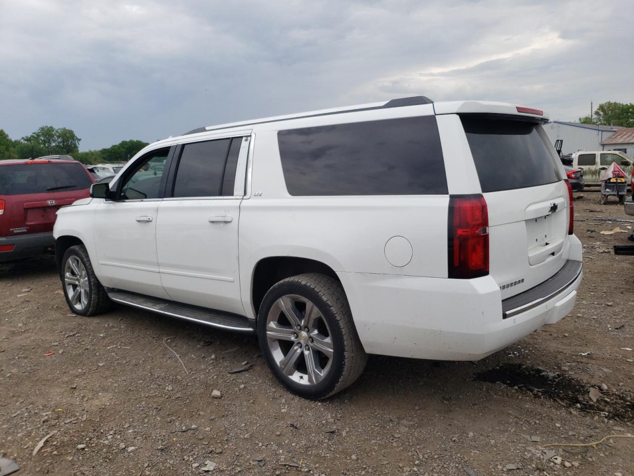 Photo 1 VIN: 1GNSKJKC4GR114922 - CHEVROLET SUBURBAN 