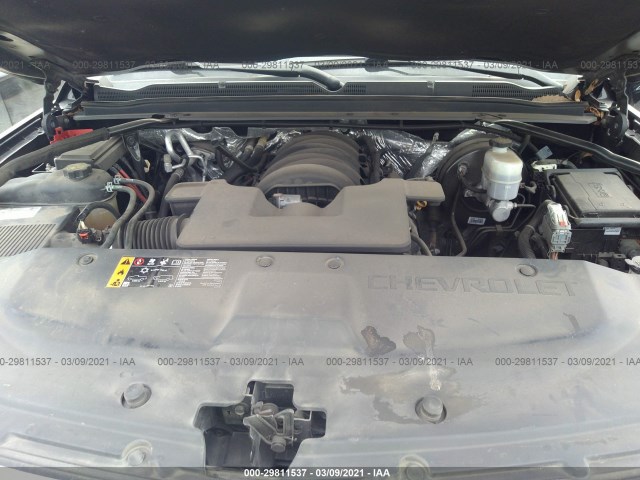 Photo 9 VIN: 1GNSKJKC4JR155610 - CHEVROLET SUBURBAN 