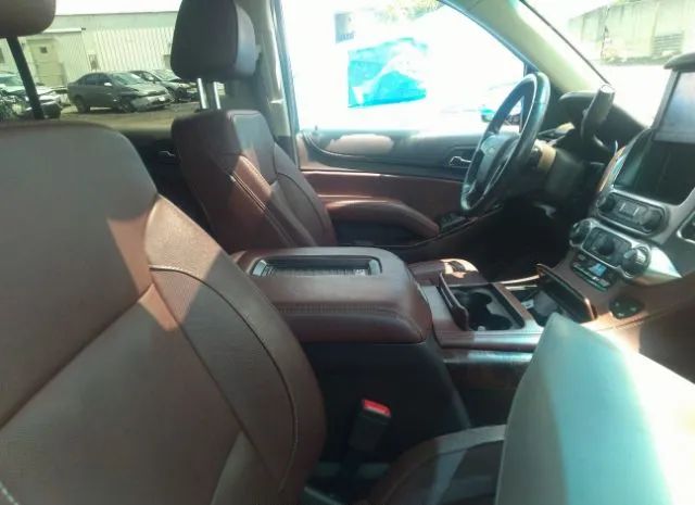 Photo 4 VIN: 1GNSKJKC4JR180247 - CHEVROLET SUBURBAN 