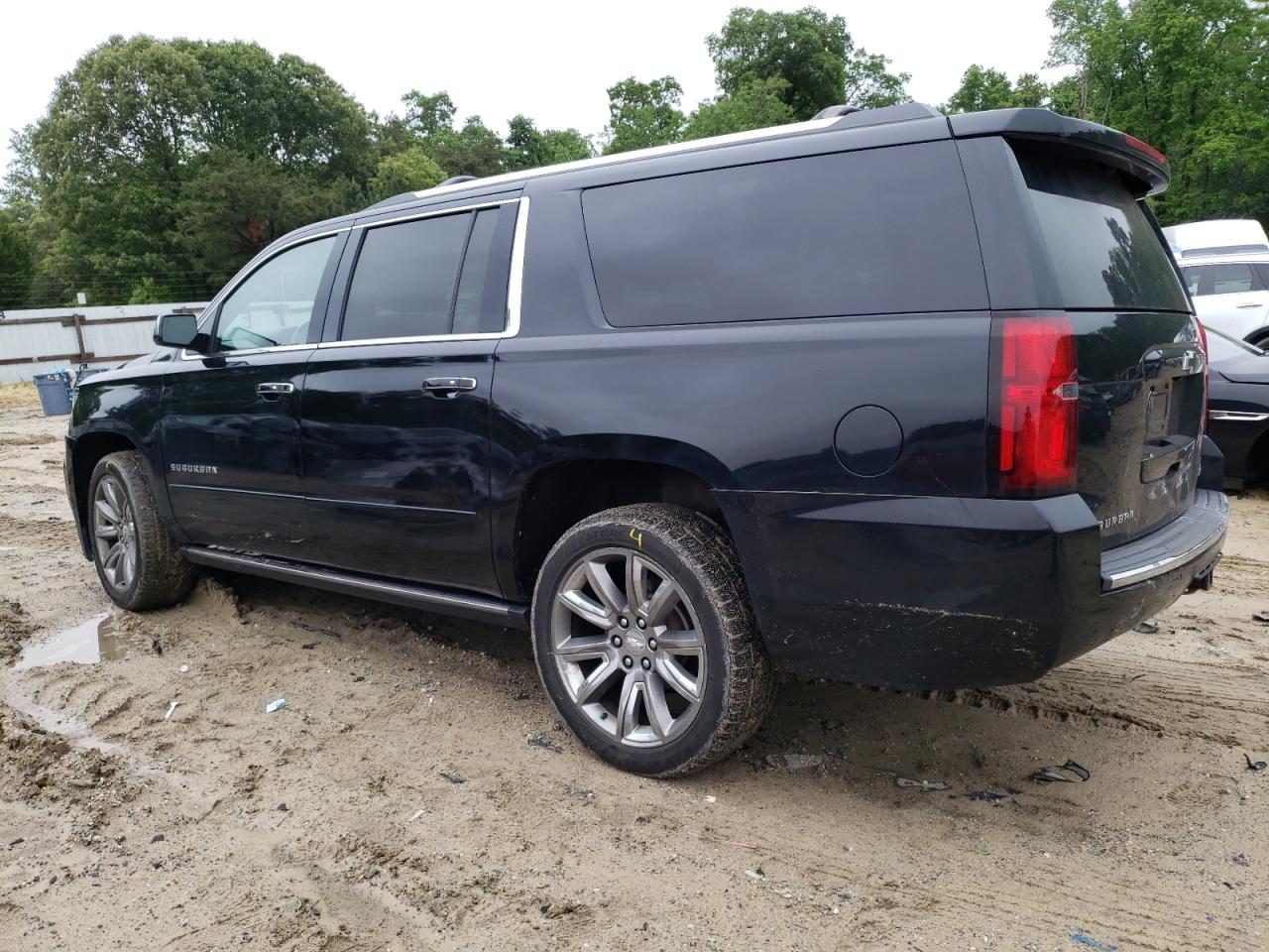 Photo 1 VIN: 1GNSKJKC5HR254933 - CHEVROLET SUBURBAN 