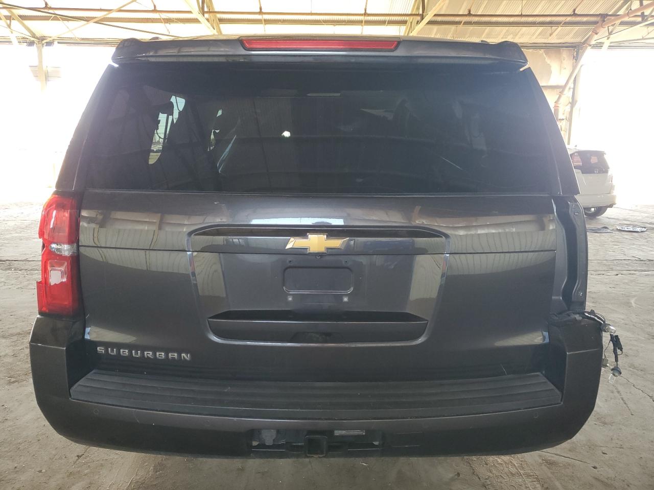 Photo 5 VIN: 1GNSKJKC6FR257109 - CHEVROLET SUBURBAN 