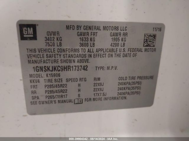 Photo 8 VIN: 1GNSKJKC9HR173742 - CHEVROLET SUBURBAN 