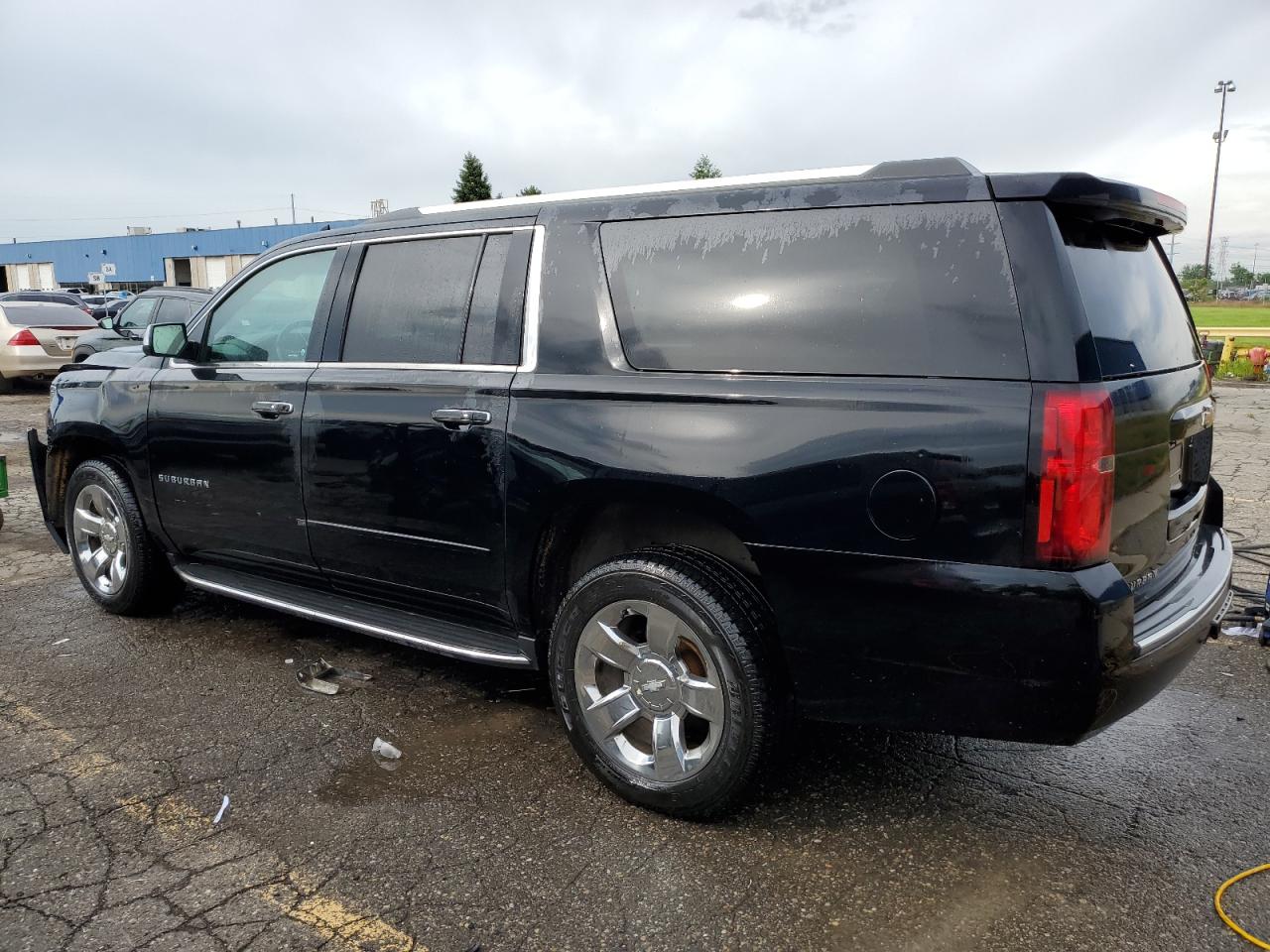 Photo 1 VIN: 1GNSKJKC9JR142822 - CHEVROLET SUBURBAN 