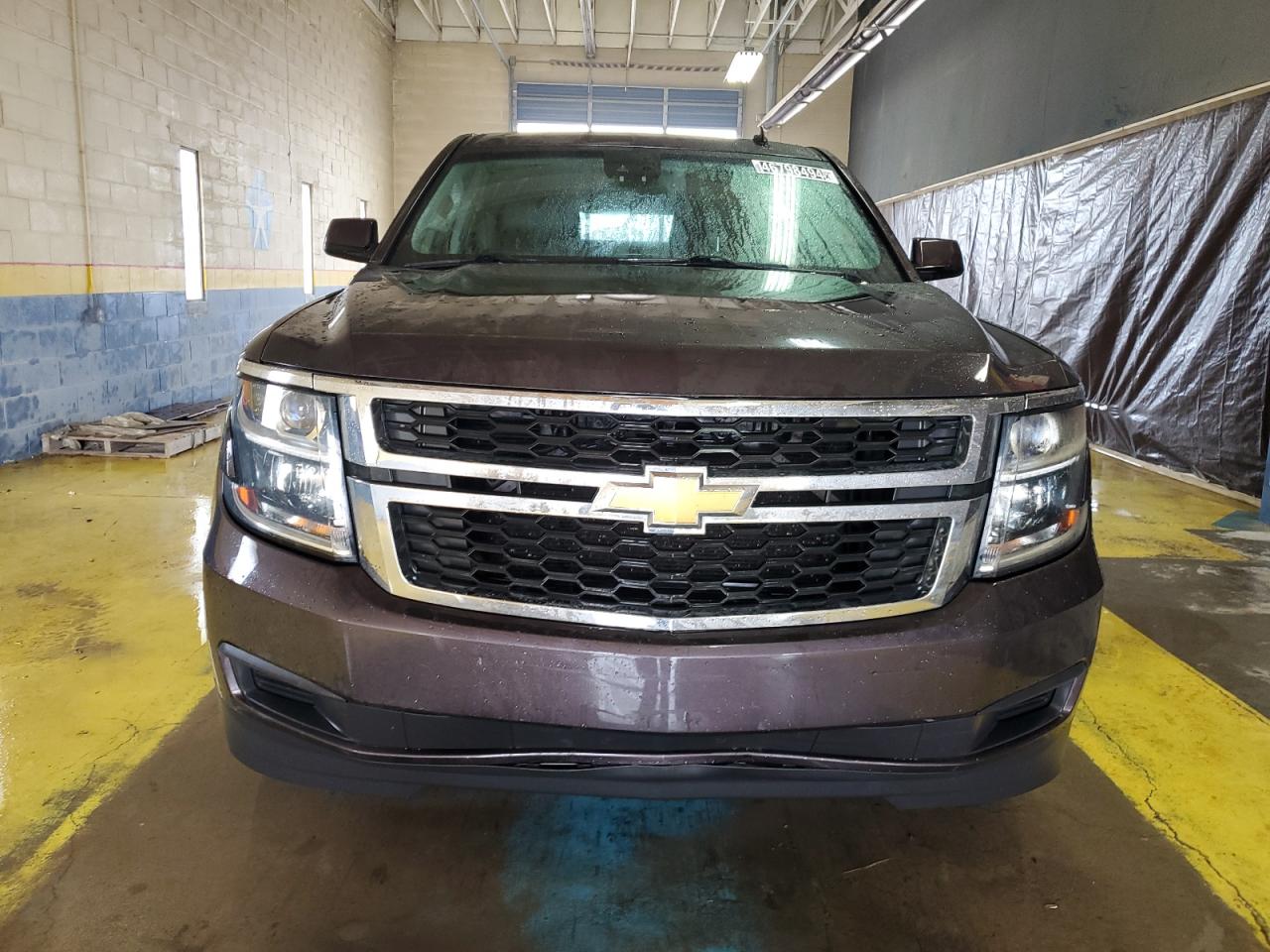 Photo 4 VIN: 1GNSKJKCXFR143372 - CHEVROLET SUBURBAN 