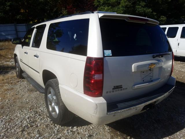 Photo 2 VIN: 1GNSKKE31BR379906 - CHEVROLET SUBURBAN K 