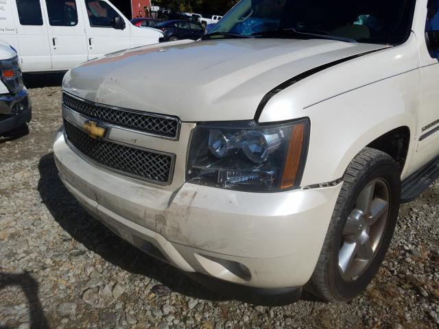 Photo 8 VIN: 1GNSKKE31BR379906 - CHEVROLET SUBURBAN K 