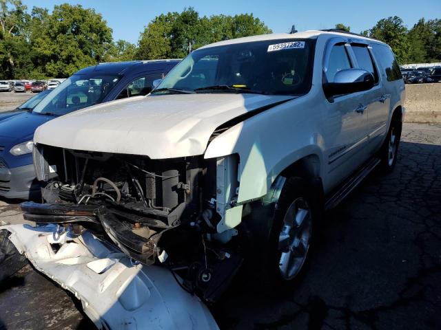 Photo 1 VIN: 1GNSKKE32BR201552 - CHEVROLET SUBURBAN K 