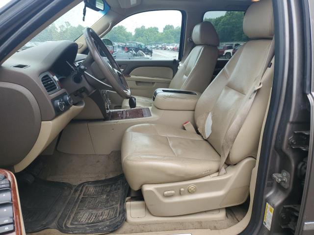 Photo 6 VIN: 1GNSKKE33BR262425 - CHEVROLET SUBURBAN 