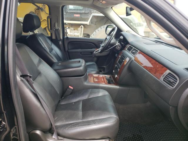 Photo 4 VIN: 1GNSKKE33BR278138 - CHEVROLET SUBURBAN K 