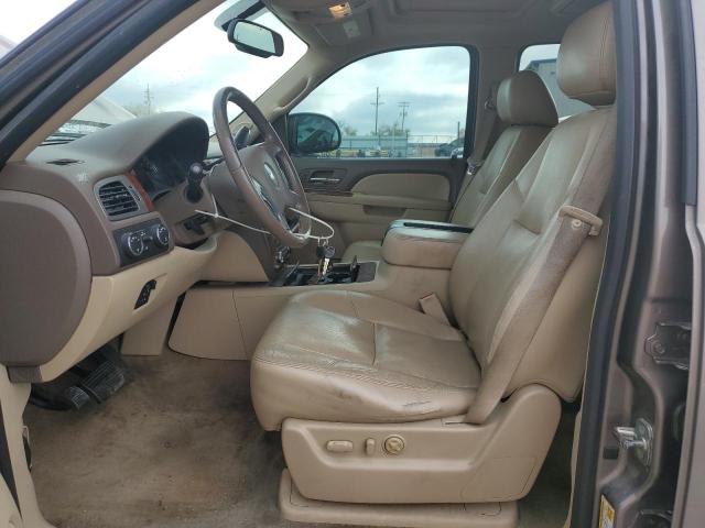 Photo 6 VIN: 1GNSKKE33BR373752 - CHEVROLET SUBURBAN 