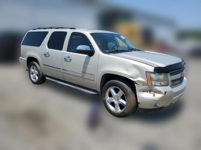 Photo 3 VIN: 1GNSKKE34BR332532 - CHEVROLET SUBURBAN 