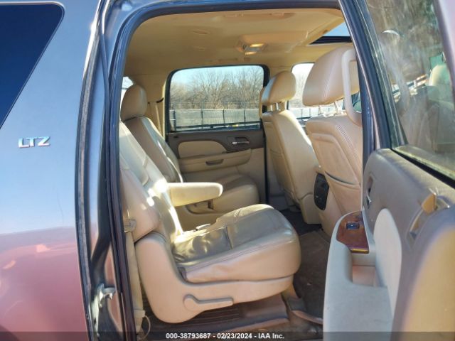 Photo 7 VIN: 1GNSKKE34BR355213 - CHEVROLET SUBURBAN 1500 