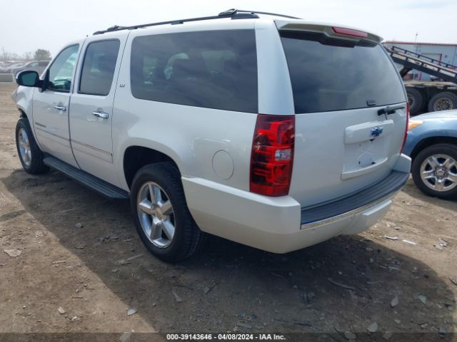 Photo 2 VIN: 1GNSKKE36BR104628 - CHEVROLET SUBURBAN 1500 