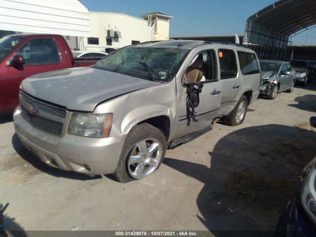 Photo 1 VIN: 1GNSKKE36BR230942 - CHEVROLET SUBURBAN 