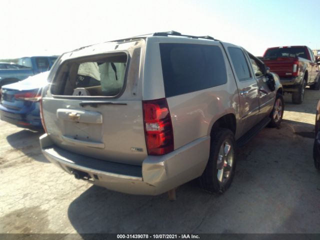 Photo 3 VIN: 1GNSKKE36BR230942 - CHEVROLET SUBURBAN 